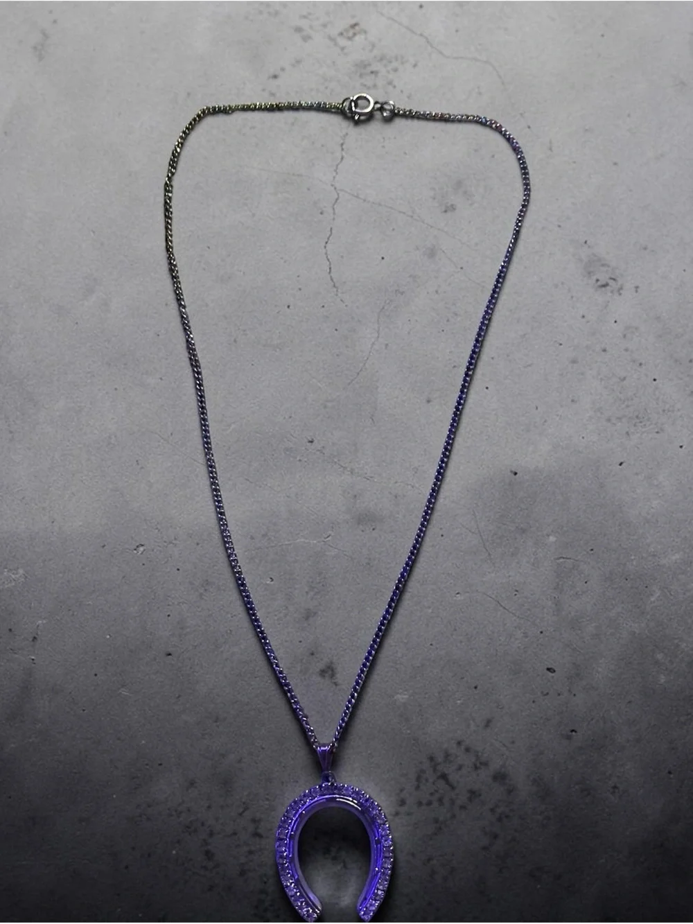 Shoe horse pendant necklace with rhinestones